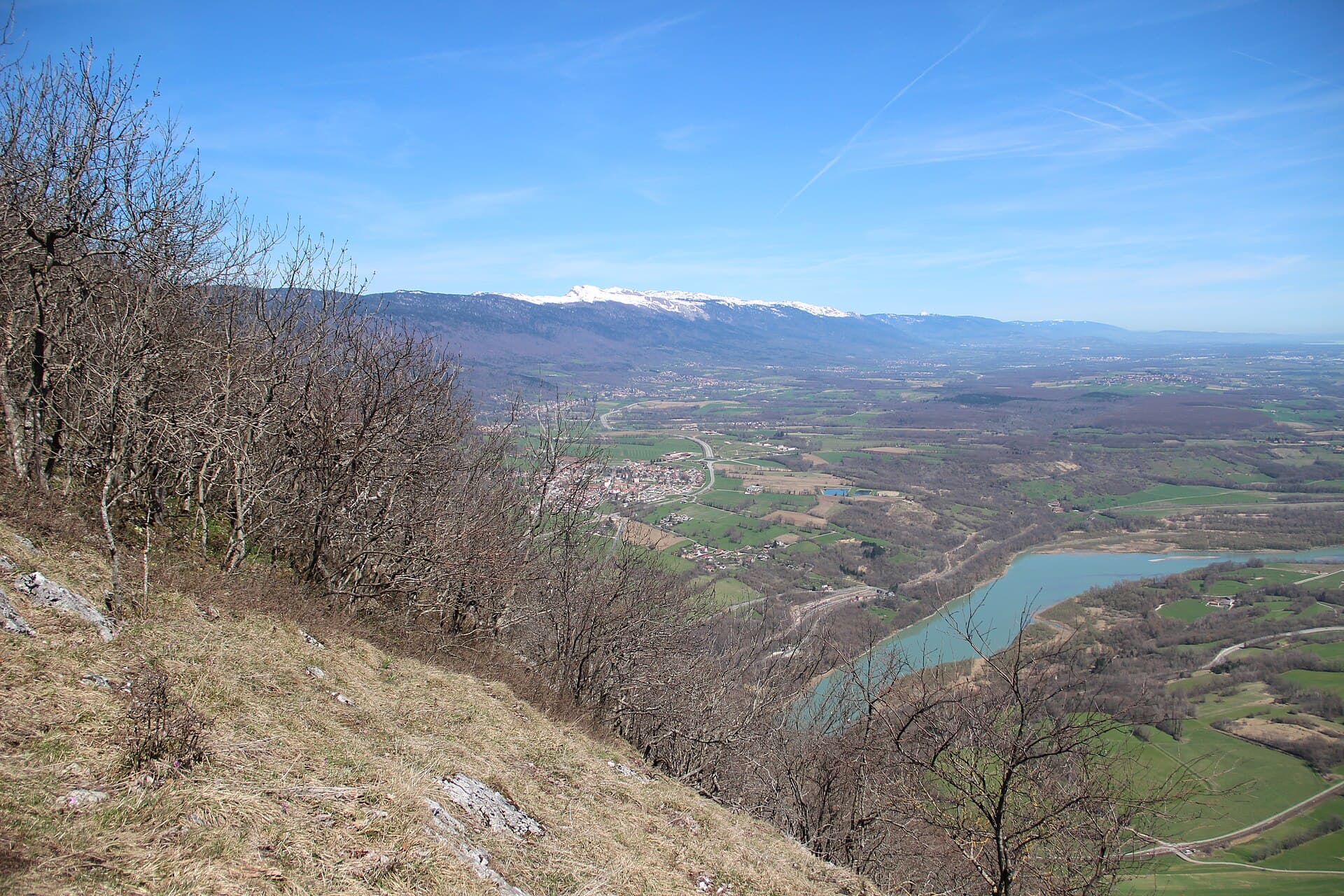 View onto the Bassin Lemanique from the Vuache - panoramio (7)