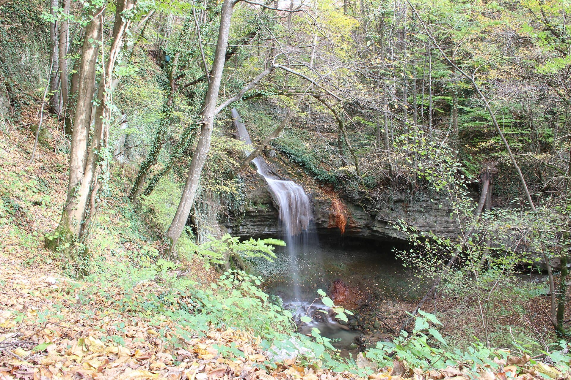 Waterfall (13466785274)