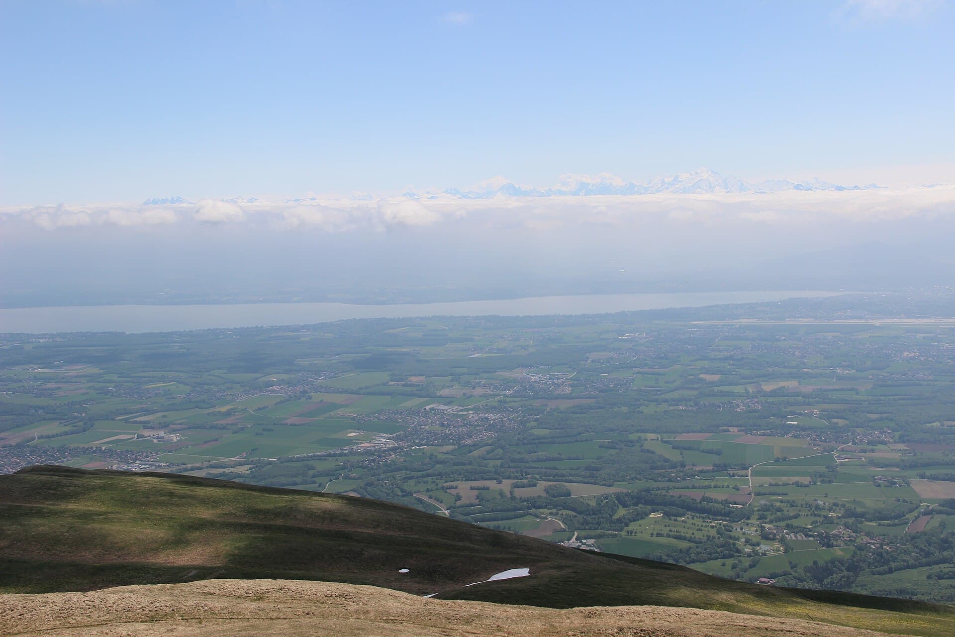 View from the Colomby de Gex onto the Bassin Lemanique - panoramio (4)
