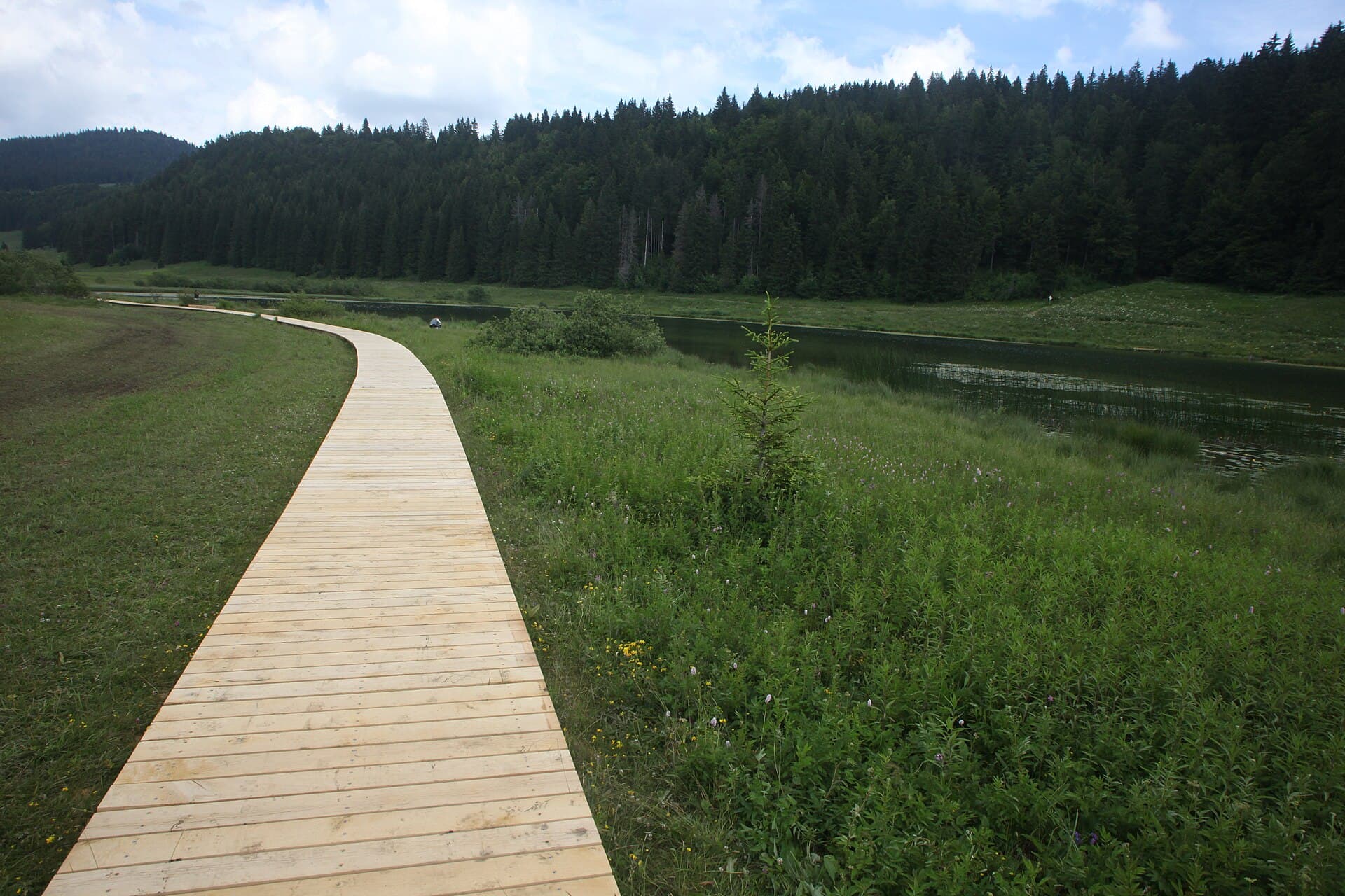 Lac de Lamoura - sentier