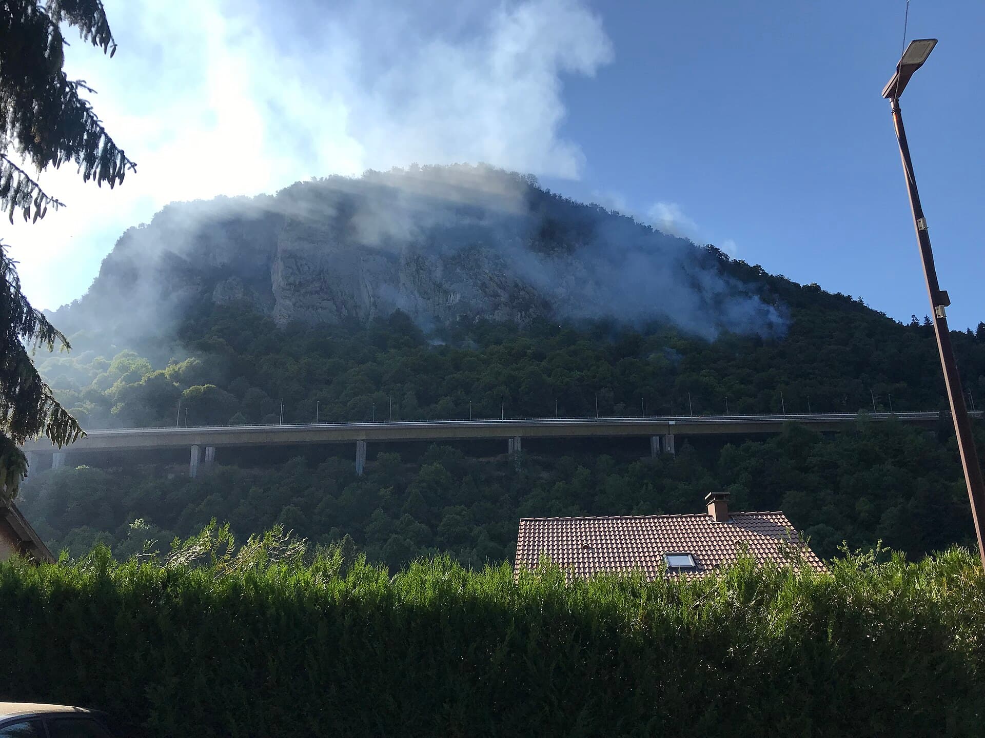Feu de forêt, Nantua et Les Neyrolles, 8 juillet 2026 en fin de journée