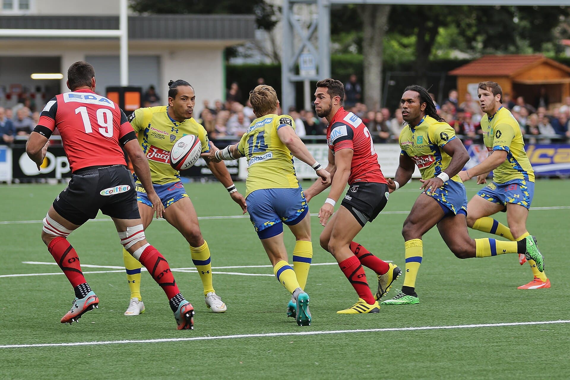 USO - ASM - 20150905 - Vincent Martin dans la défense de Clermont