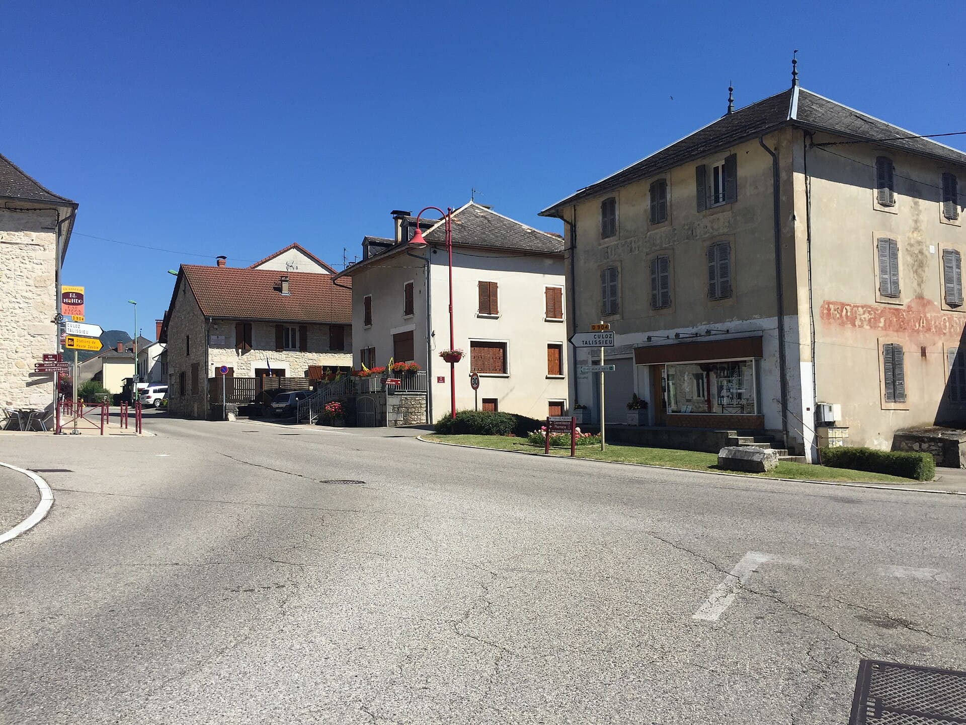 Vue de Ameyzieu (Artemare) dans l'Ain en 2016