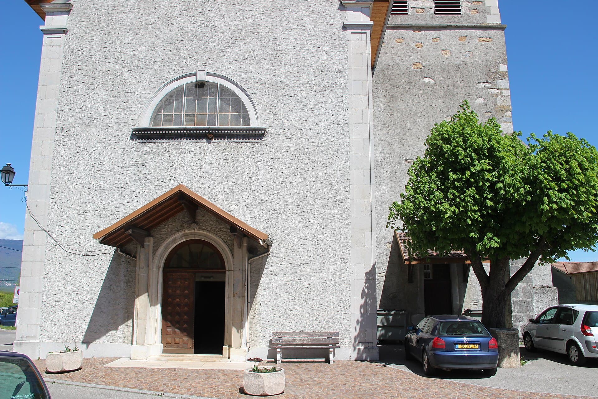 Church of Valleiry - panoramio